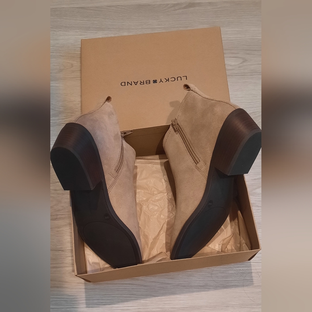 Brand new Lucky Brand Falila Boots Suede - Picture 5 of 5